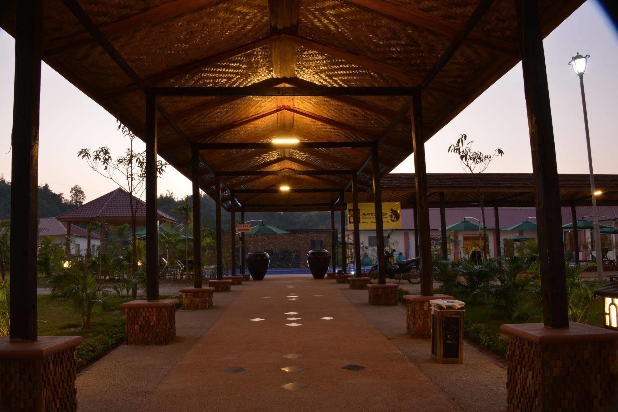 Great Wall Hotel - Nay Pyi Taw Oattara Thiri Екстер'єр фото